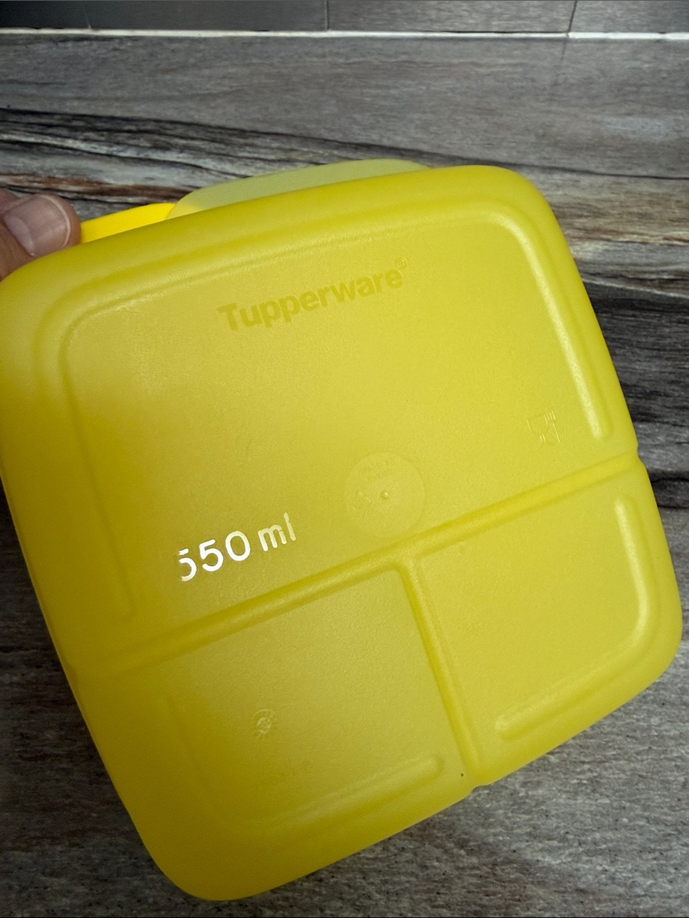 Tupperware Lunch Container - Picture 3 of 4